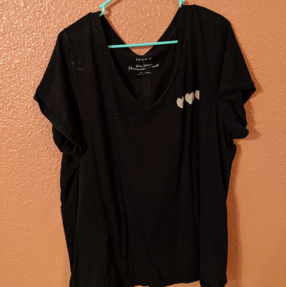 Torrid Size 4 Black Tee with with white hearts